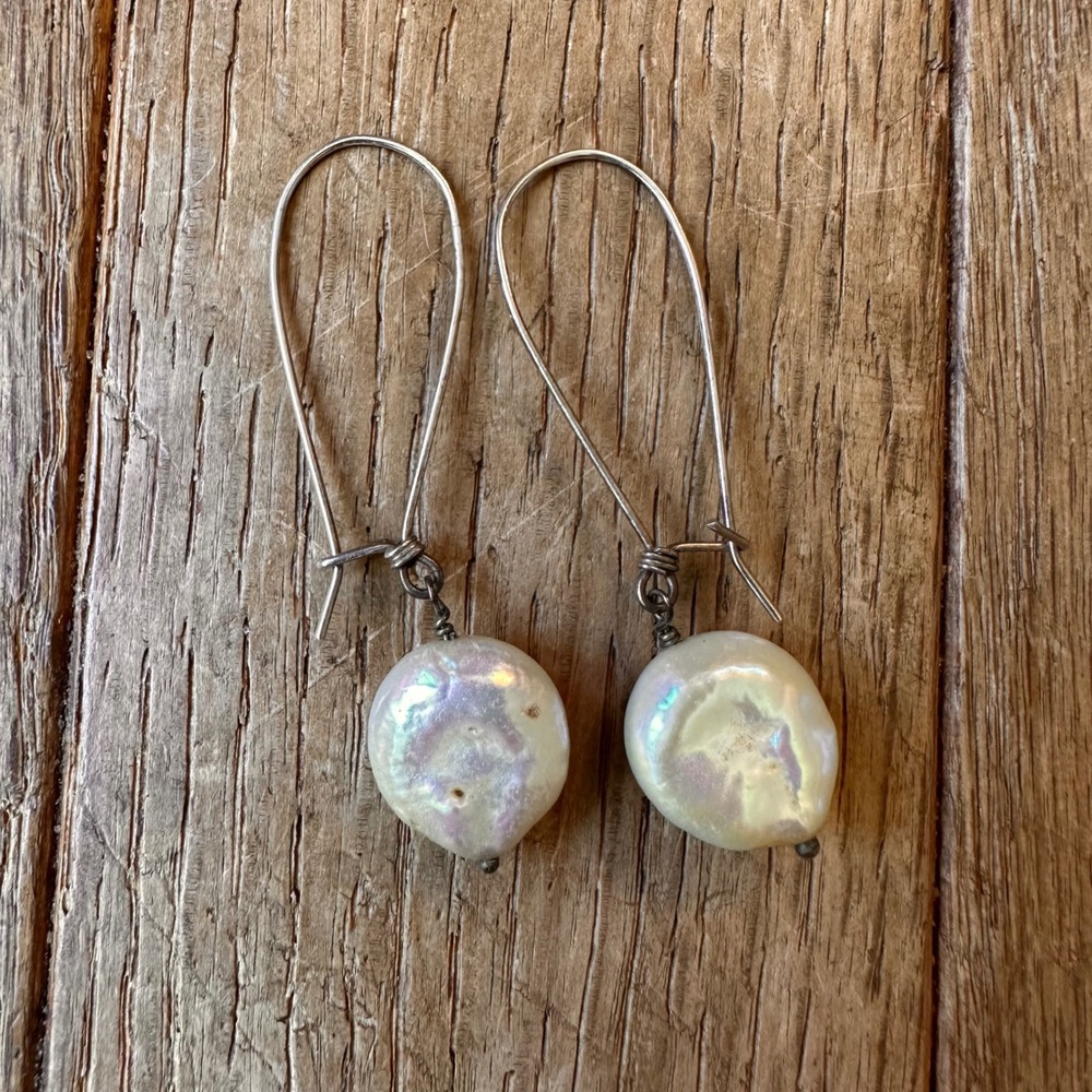Vintage Baroque Pearl‎ Earrings Iridescent Coin Pearl Silver Drop Modern Wedding